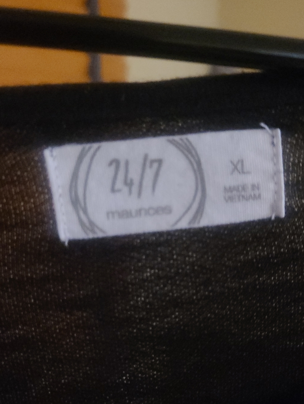24/7 by Madison Black Knit Top - XL